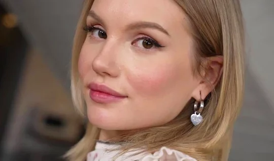 Russian skinny girl decided to try cool anal