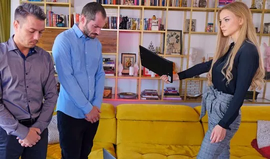 The blonde pulled down her pants for double penetration with lovers and experienced ecstasy