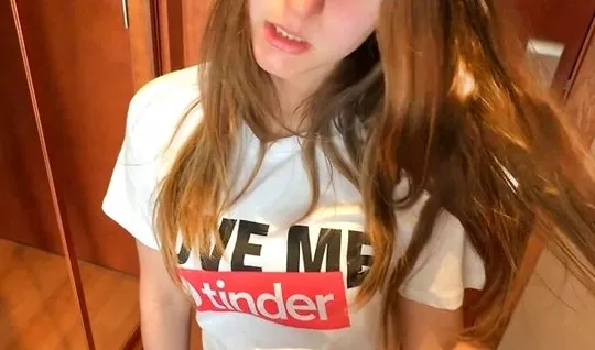 The girl lowered her panties and is not against homemade porn close-up