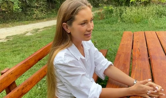 The girl gets fucked in tight anal in the car with the first comer