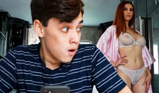 Redhead mom showed her charms and seduced her stepson