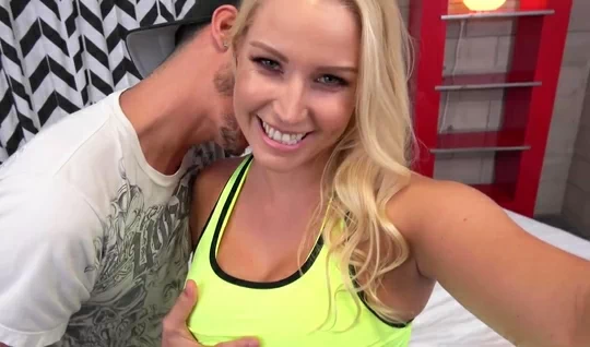 Beauty with big milkings filmed her sex with a guy on video