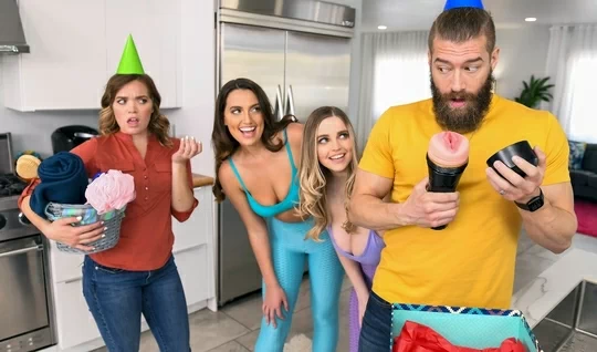 Double blowjob chicks persuaded the bearded man to group sex