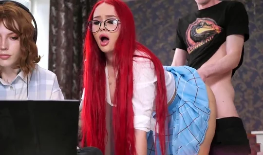 The blogger did not even notice the betrayal of her boyfriend with her best friend